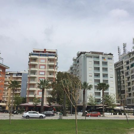 Sea View Apartment Onorato 1 Vlore Luaran gambar